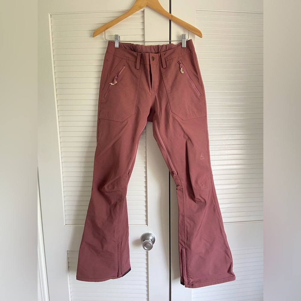 Burton Ski/Snowboard Pants in Dark Dusty Mauve| Size Small | Great Condition